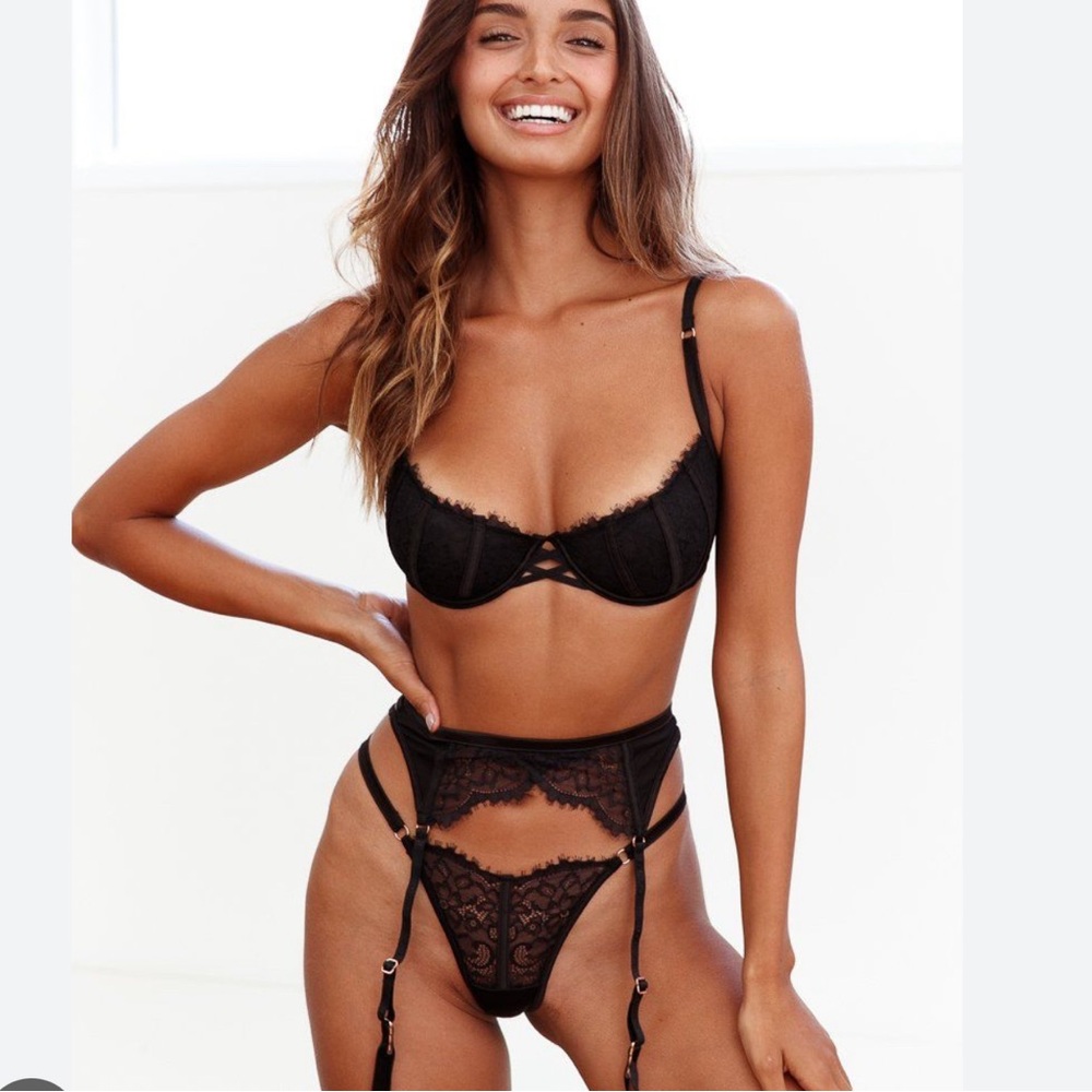 LOUNGE UNDERWEAR SET -BRANDNEW